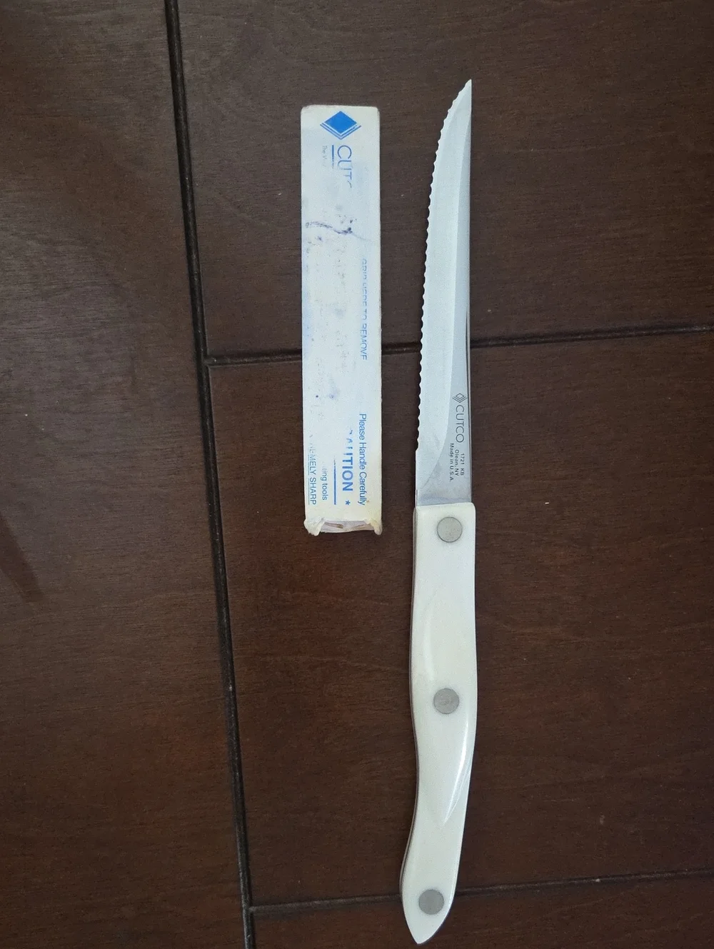 Cutco White Serrated Trim Knife With Pearl Handle